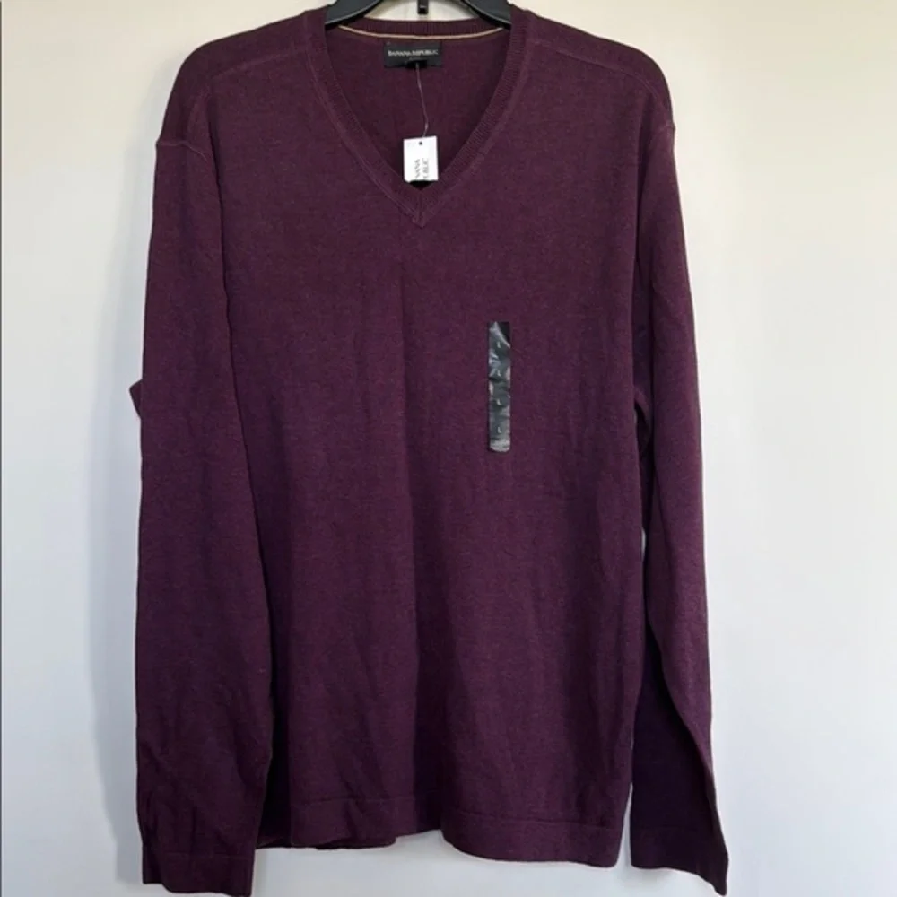 Banana Republic Purple V-Neck Sweater